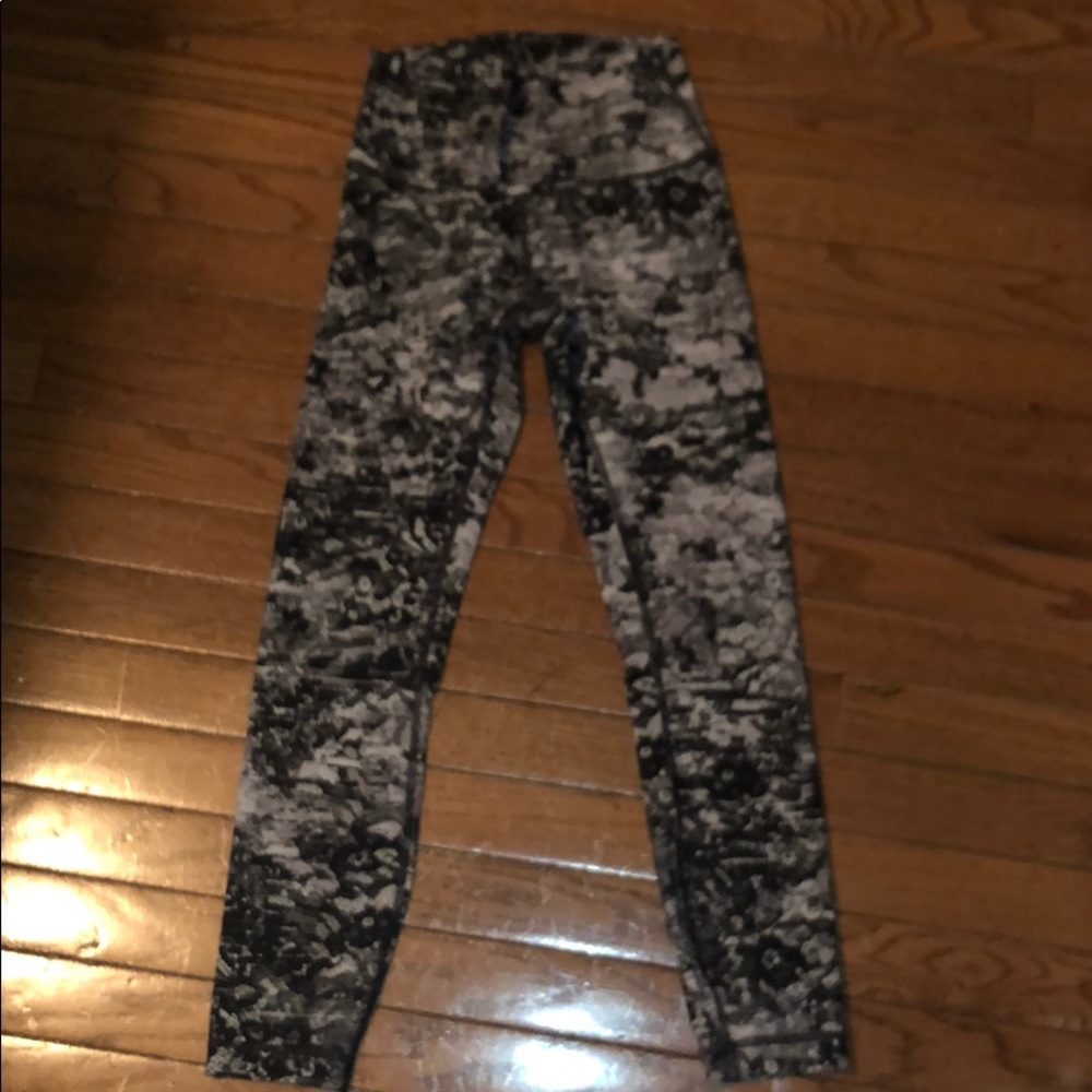 Lulu lemon wunder under